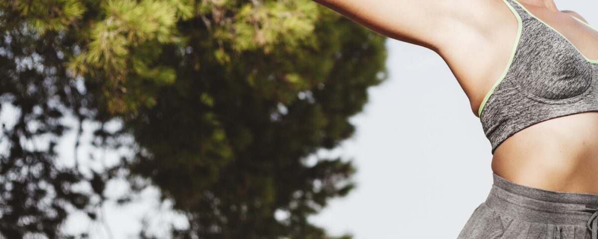 donna energica radiosa post iv therapy